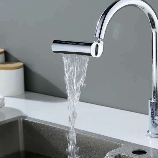 Multifunctional 360 Degree Rotatable Universal Shower