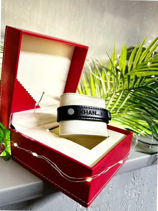 🅽🅴🆆 🅰️🆁🆁🅸🆅🅰️🅻 ✨

Leather Band